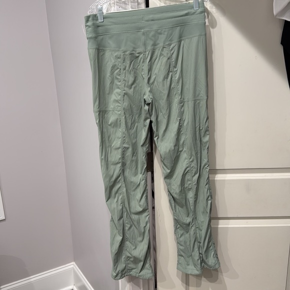 LULULEMON Mint Green Pant Straight Leg 10 - Picture 5 of 7